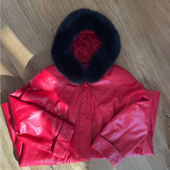 Vintage Red Leather Coat - Picture 4 of 7